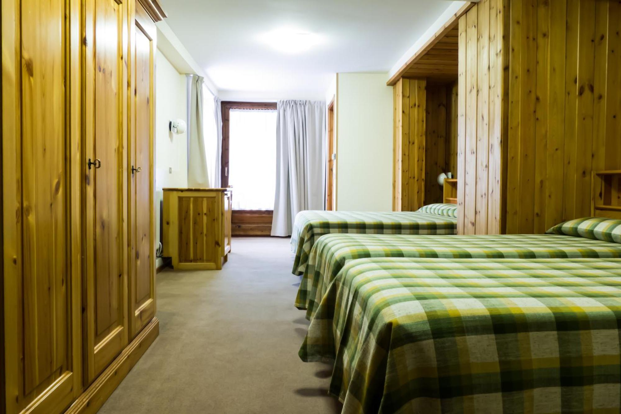 Hotel Valdotain Villeneuve Kültér fotó