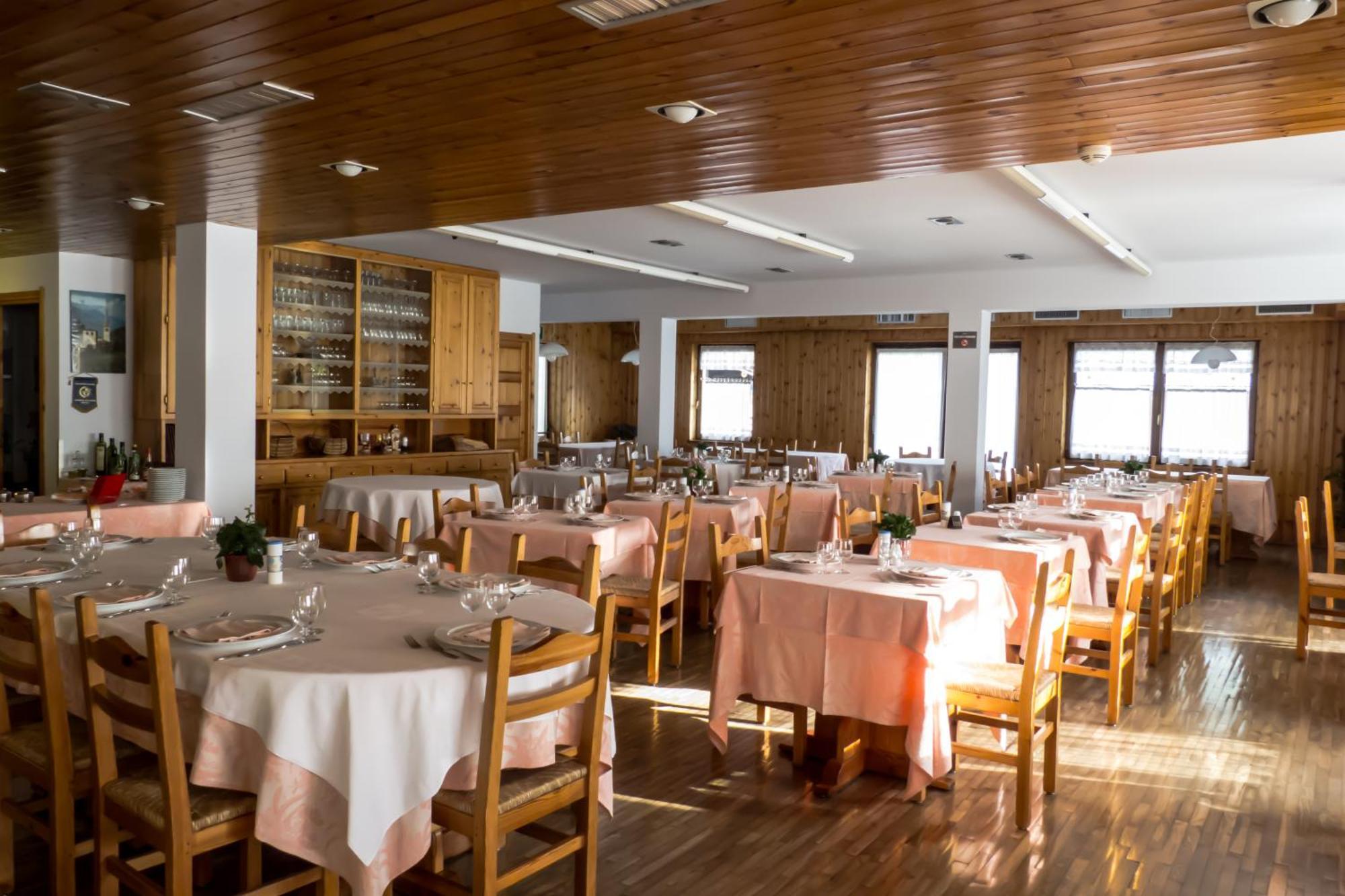Hotel Valdotain Villeneuve Kültér fotó