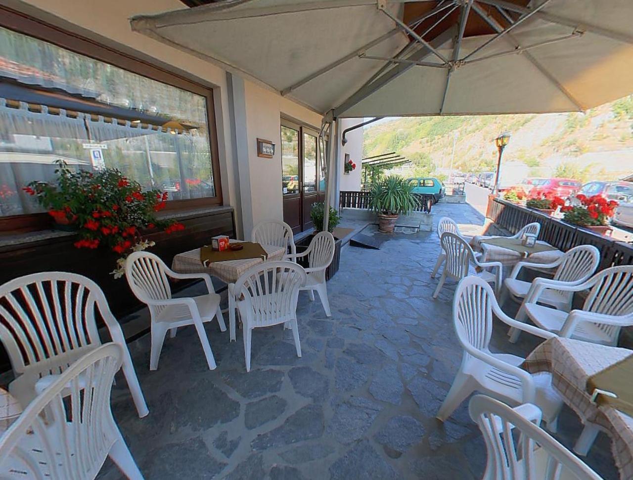 Hotel Valdotain Villeneuve Kültér fotó