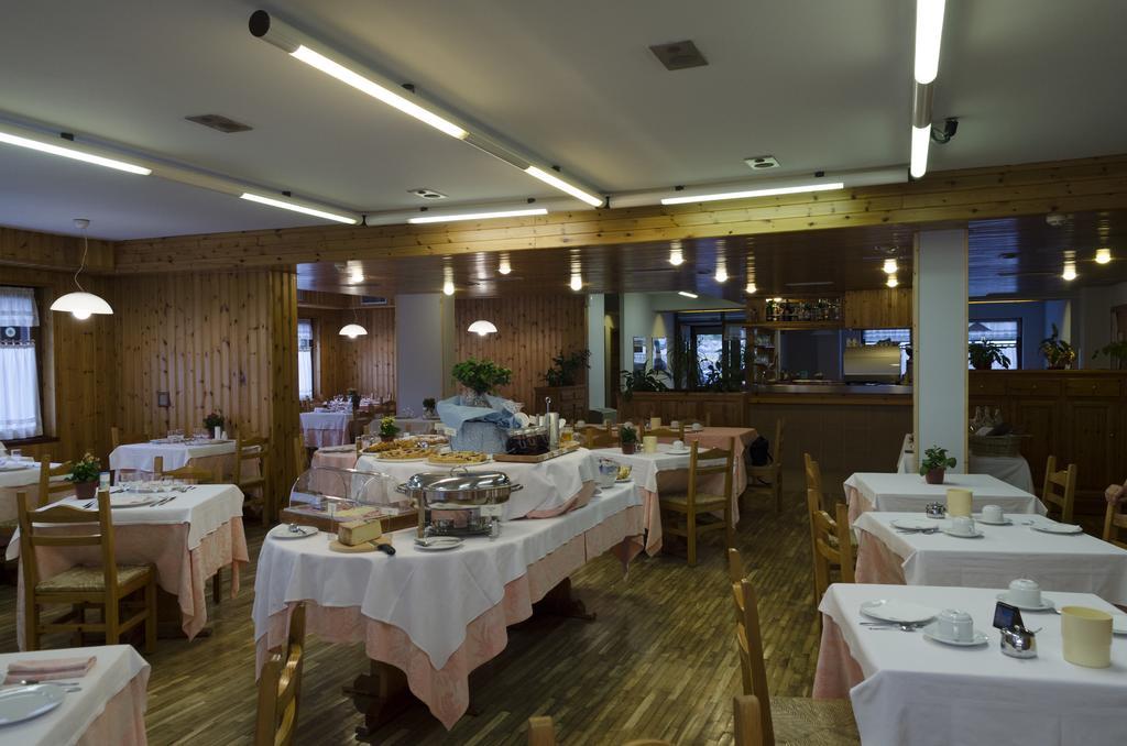 Hotel Valdotain Villeneuve Kültér fotó
