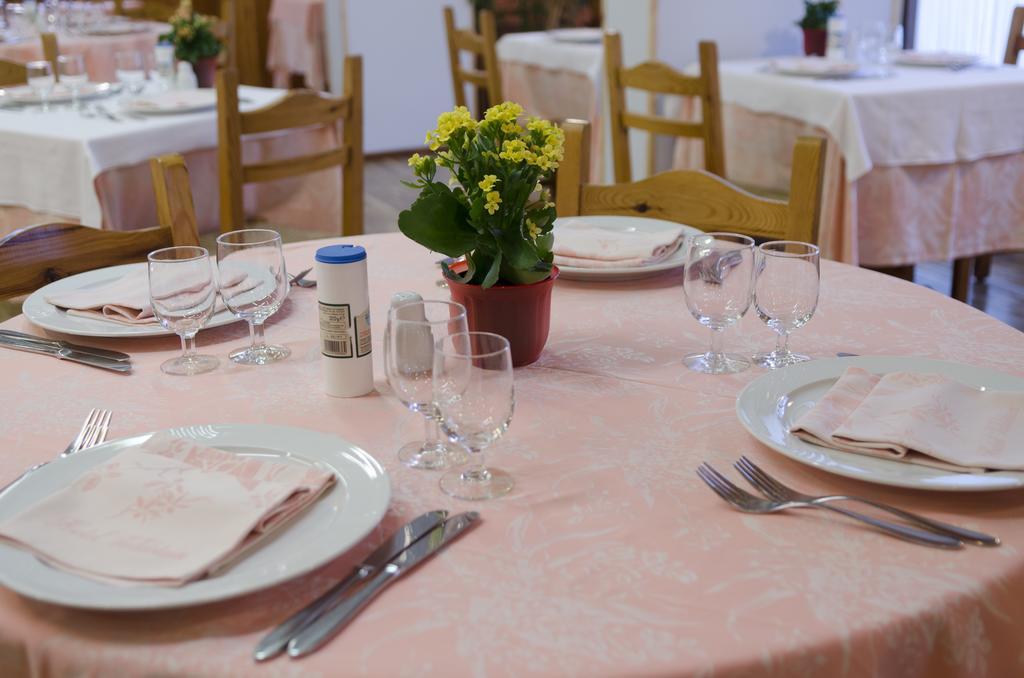 Hotel Valdotain Villeneuve Kültér fotó