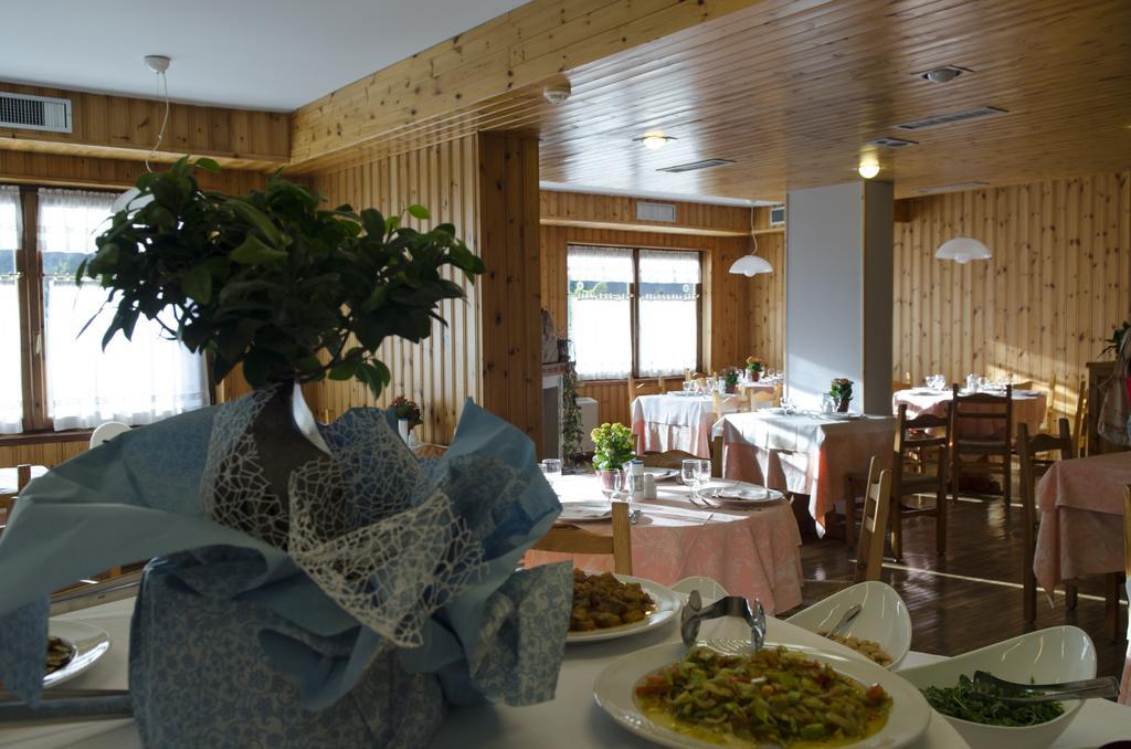 Hotel Valdotain Villeneuve Kültér fotó