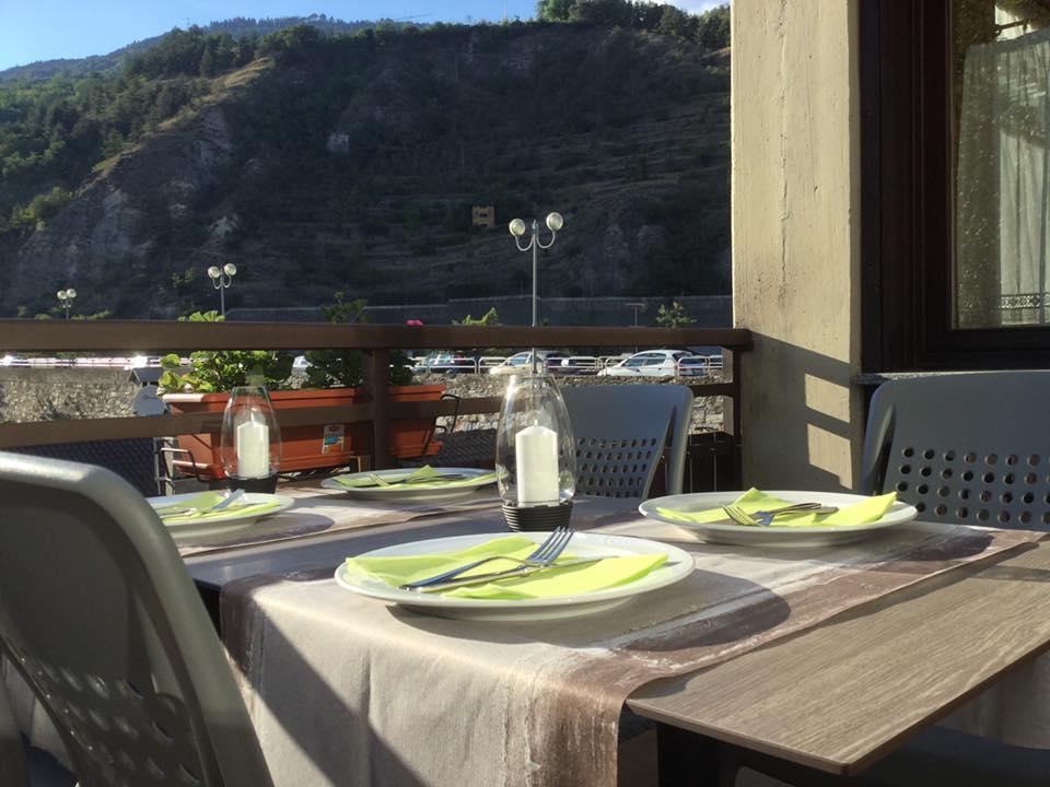Hotel Valdotain Villeneuve Kültér fotó