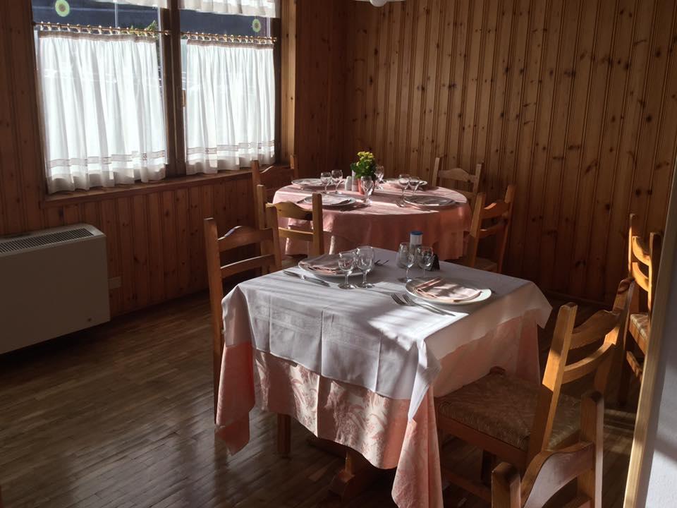 Hotel Valdotain Villeneuve Kültér fotó