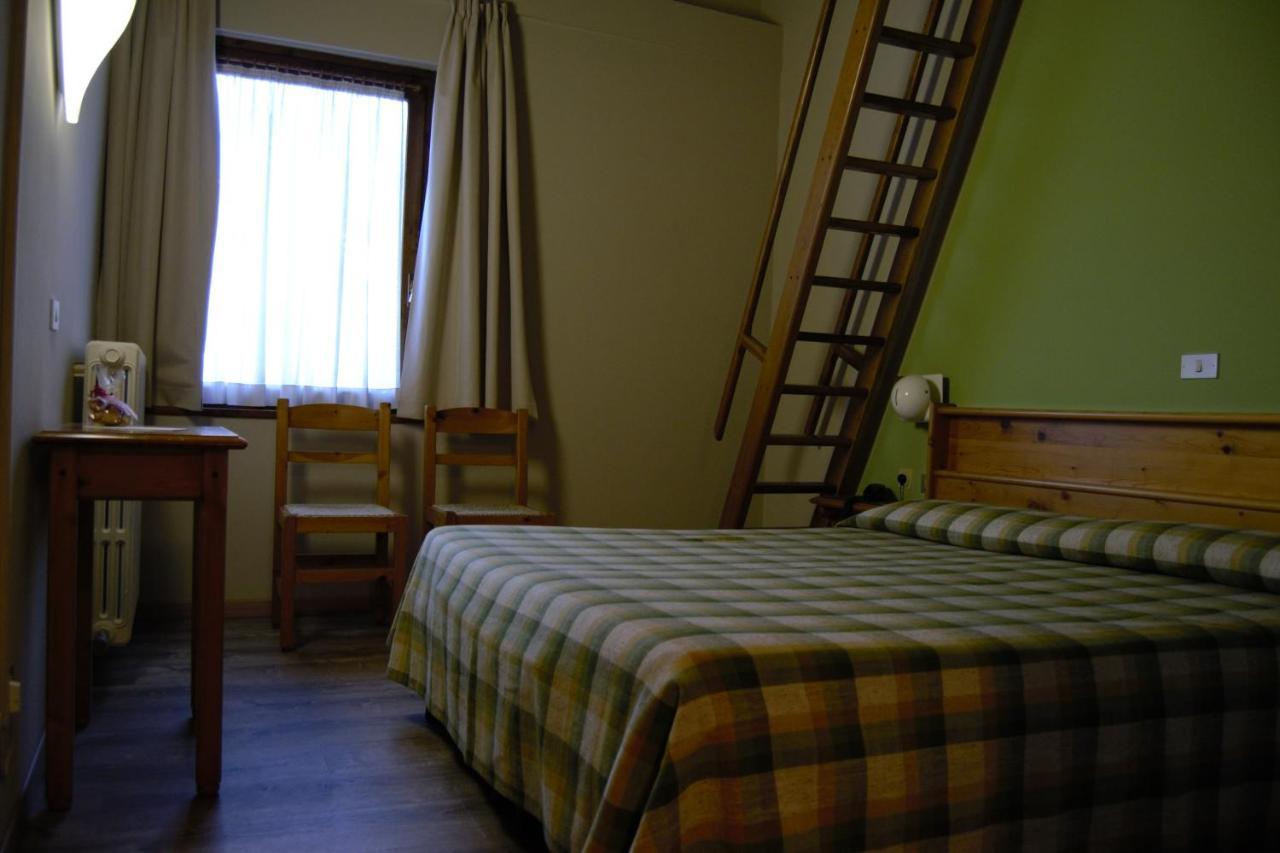 Hotel Valdotain Villeneuve Kültér fotó